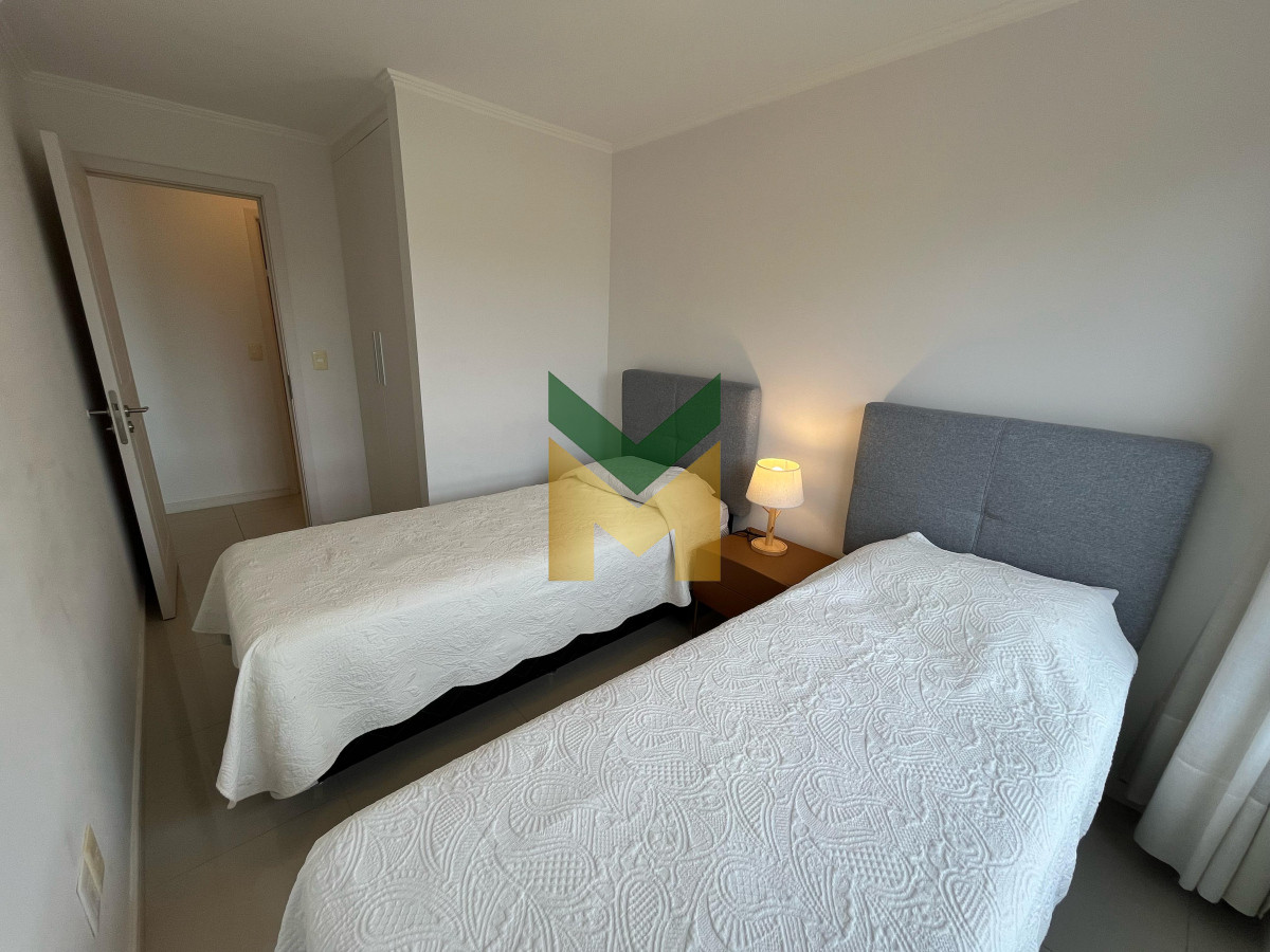Apartamento ID.6251 - Place Layette - Alquiler anual 2 dormitorios torre de categoría.