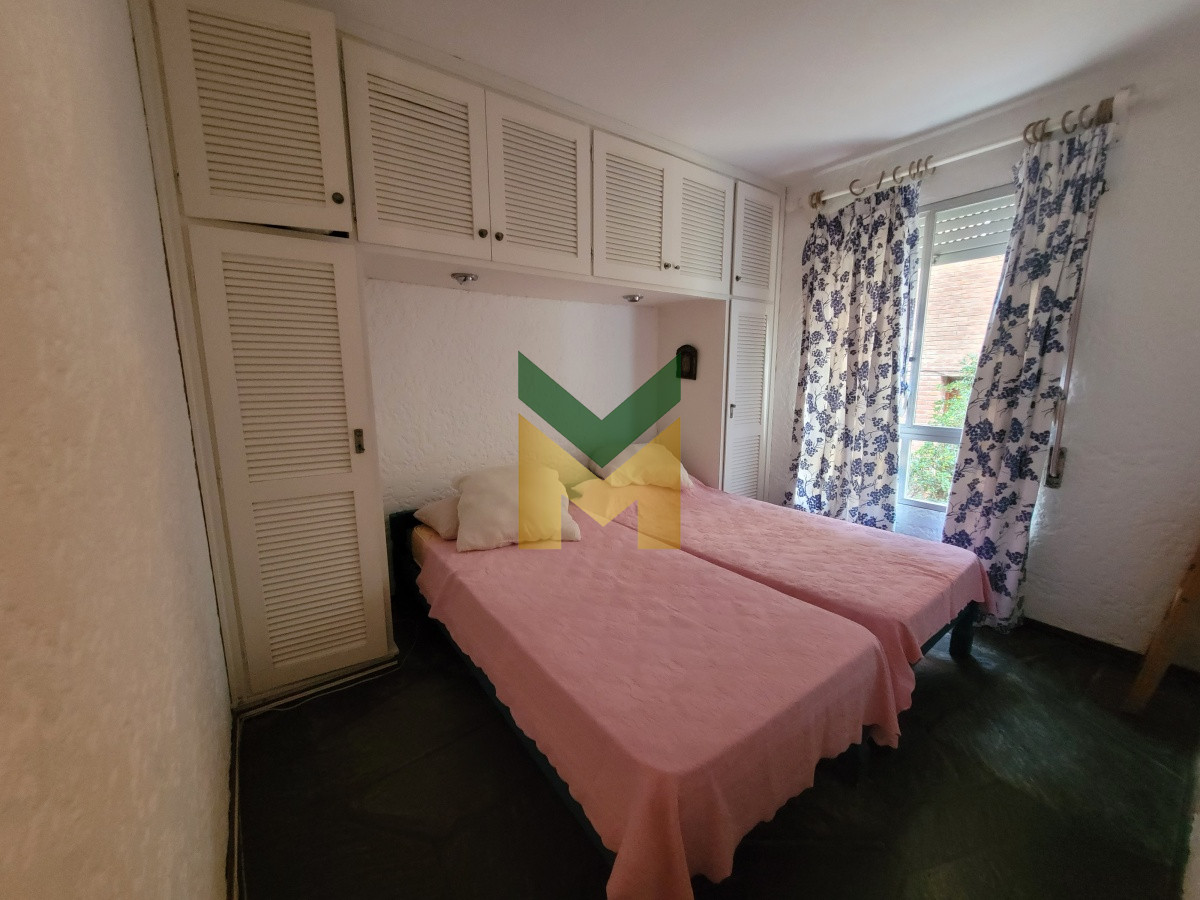 Apartamento ID.4240 - Alquiler anual apartamento en Punta del Este 