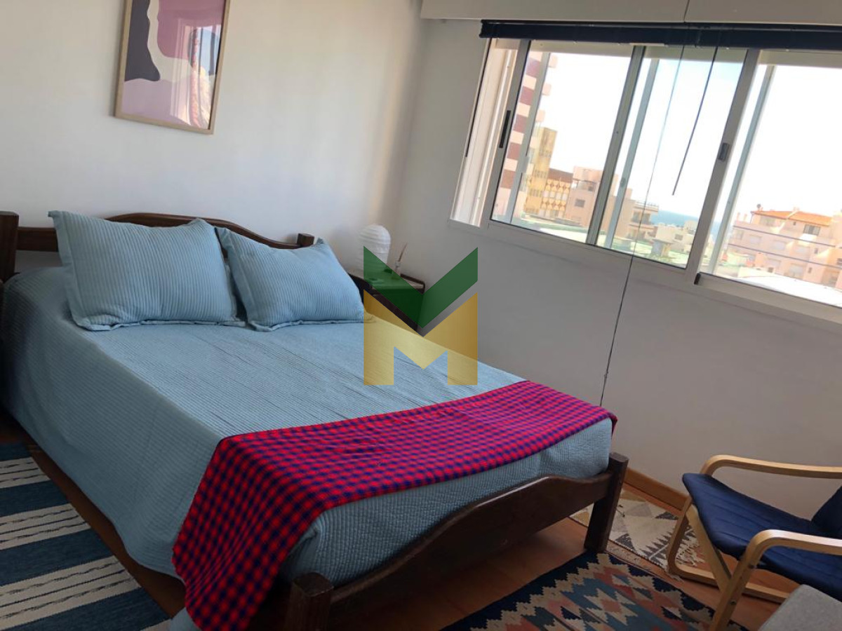 Apartamento ID.1383 - Hermoso  apartemnto en venta , Punta el este , Gorlero al 811
