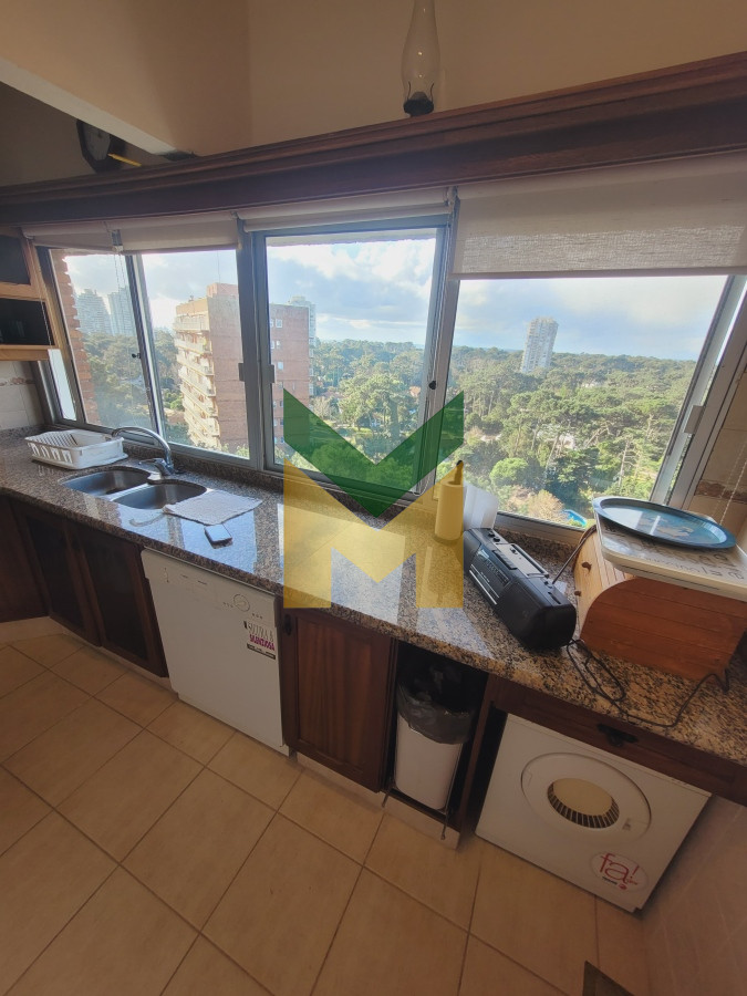 Apartamento ID.5490 - Apartamento En Venta 3 dormitorios a 400 metros del mar!! 