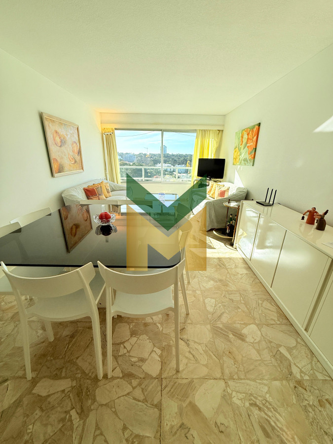 Apartamento ID.6479 - Apartamento en venta - 2 dormitorios y medio Playa Mansa