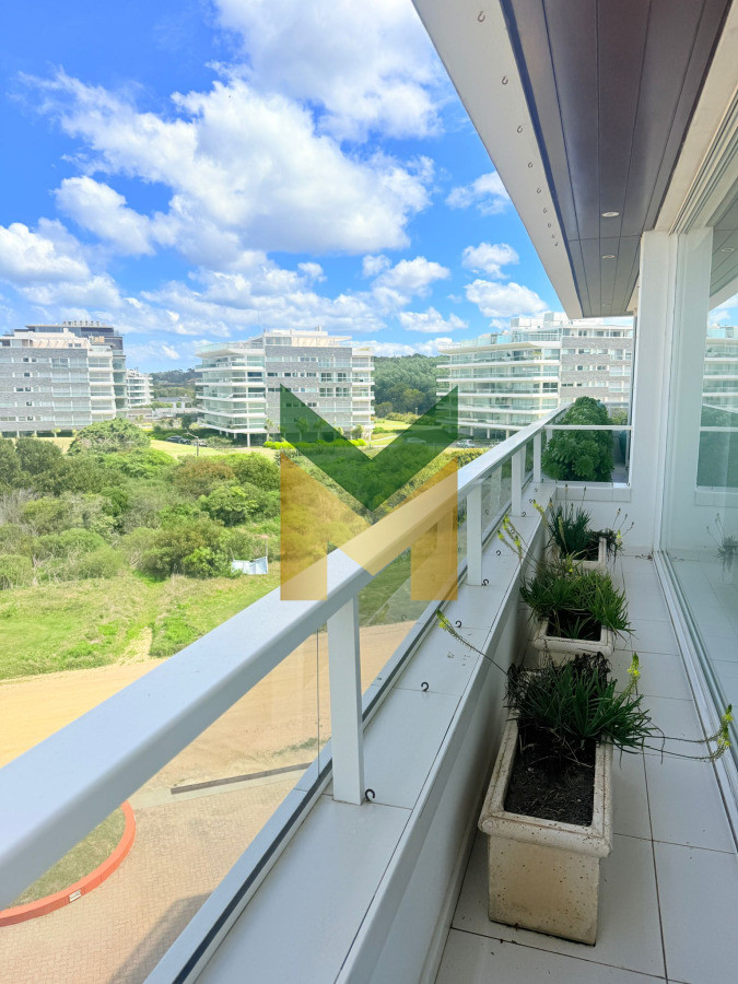 Apartamento ID.6866 - Apartamento en Venta frente al mar Playa Brava