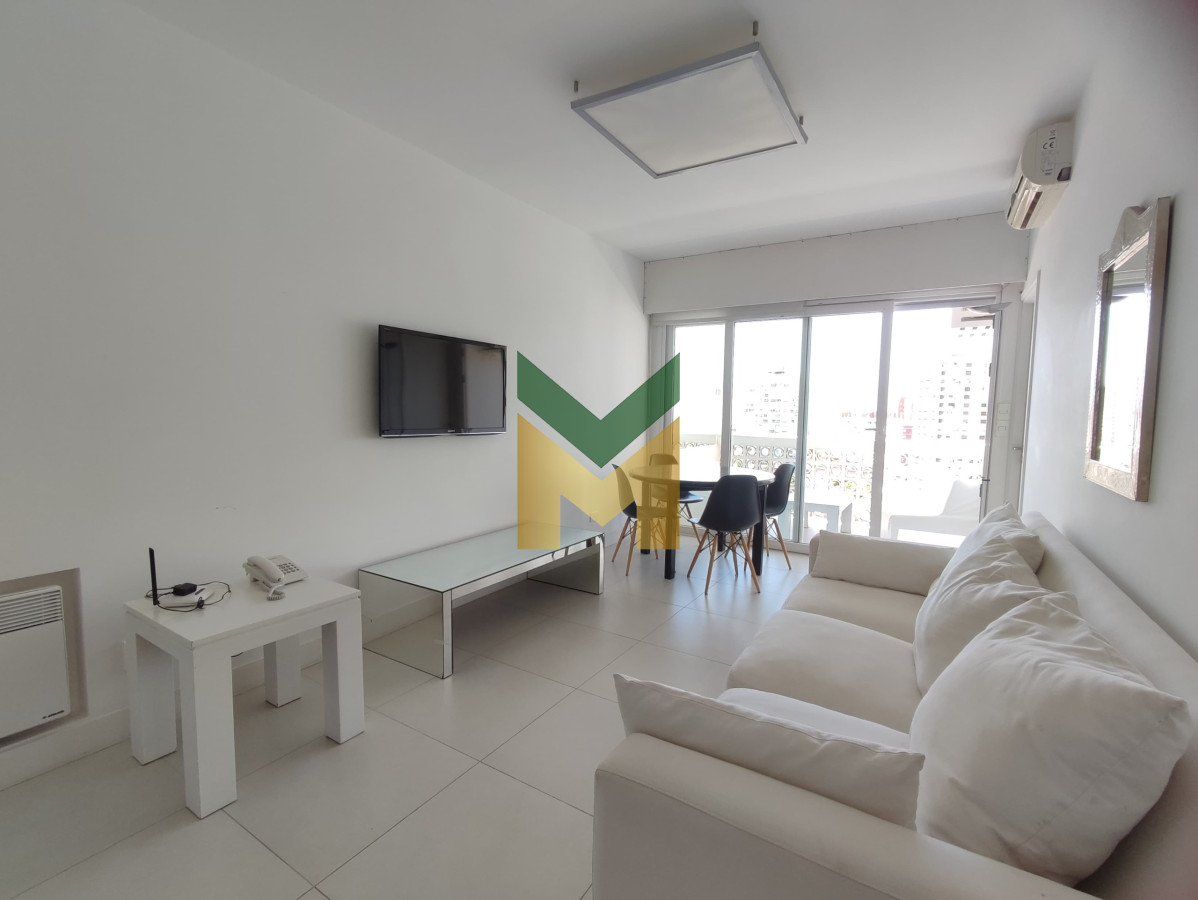 Apartamento ID.5074 - Apartamento en venta - 2 Dormitorios Playa Brava.