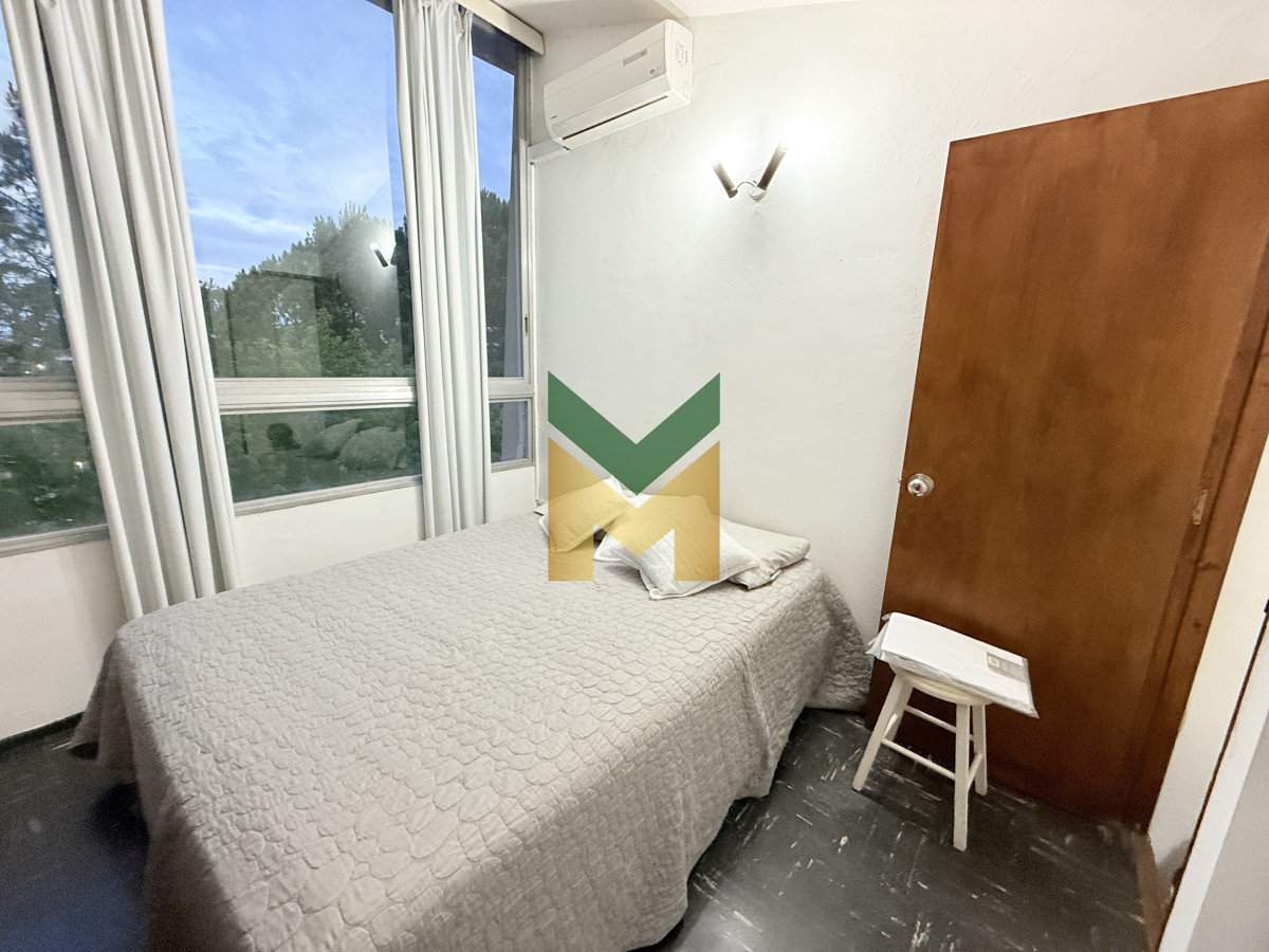 Apartamento ID.2482 - Apartamento en Venta, Playa Mansa, Punta del Este
