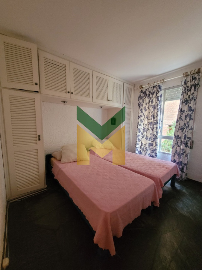 Apartamento ID.4240 - Alquiler anual apartamento en Punta del Este 