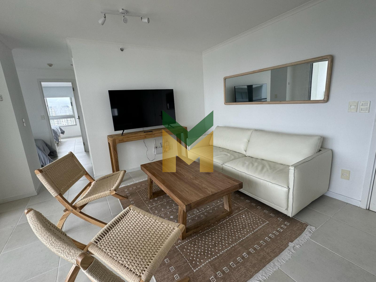 Apartamento ID.5676 - Alquiler temporal - Ocean Drive Full Amenities. 1 Dormitorio y medio