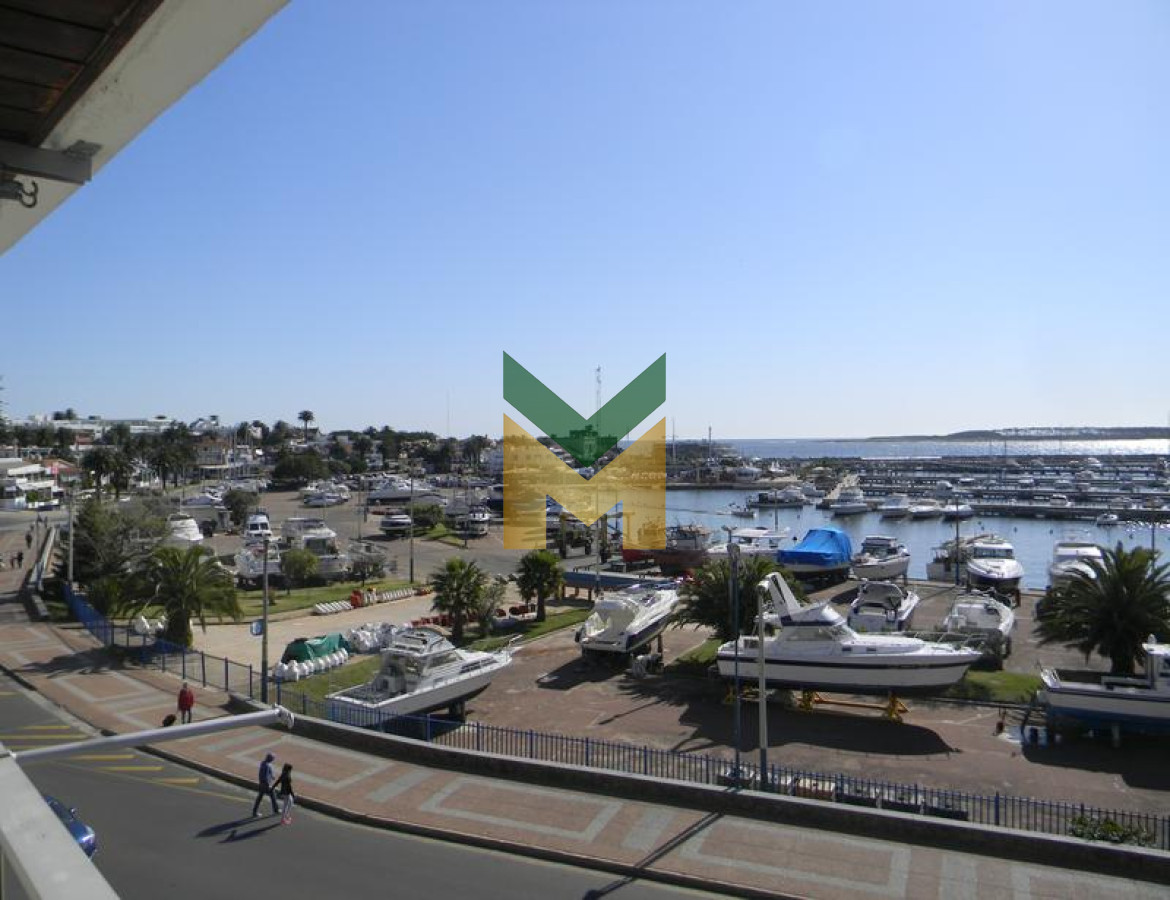 Apartamento ID.3087 - Apartamento en venta, puerto Punta del Este.