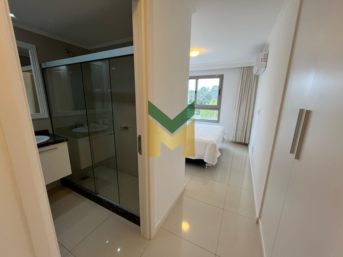 Apartamento ID.6251 - Place Layette - Alquiler anual 2 dormitorios torre de categoría.