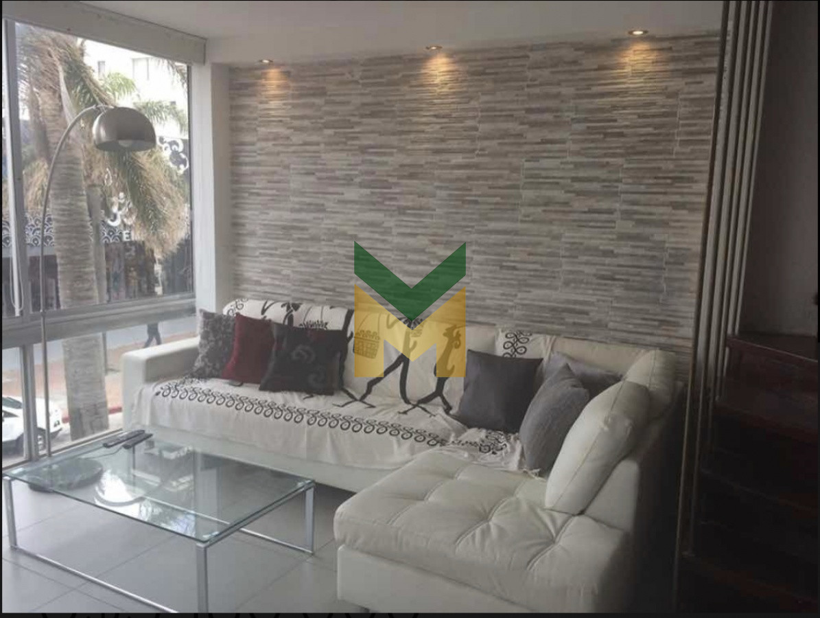 Apartamento ID.996 - Apartamento en Venta, Península, Punta del Este