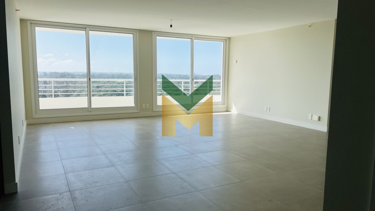 Apartamento ID.5791 - Greenlife. 3 Dormitorios con 4 baños. OPORTUNIDAD.