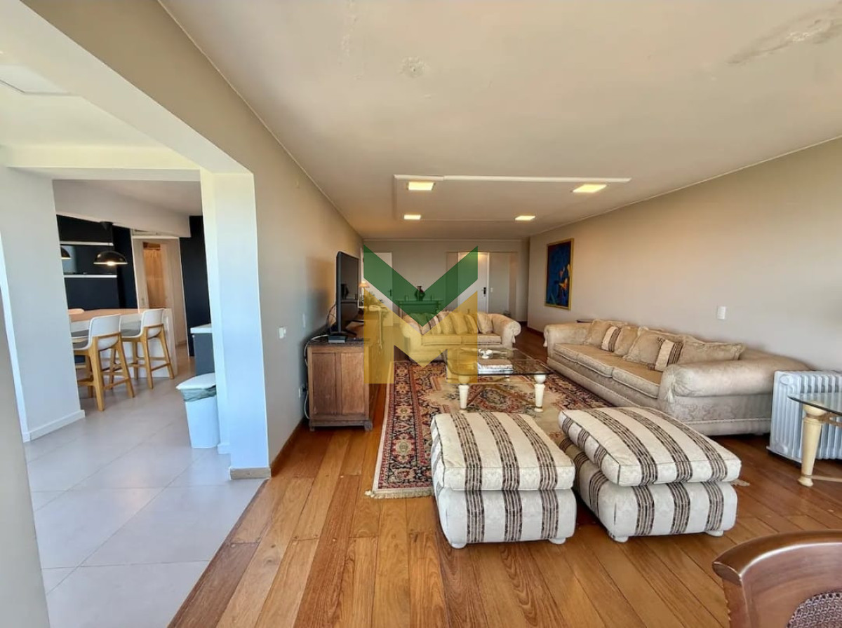 Apartamento ID.7098 - Alquiler temporal 4 dormitorios - Punta Del Este