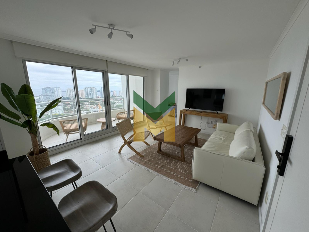 Apartamento ID.5676 - Alquiler temporal - Ocean Drive Full Amenities. 1 Dormitorio y medio