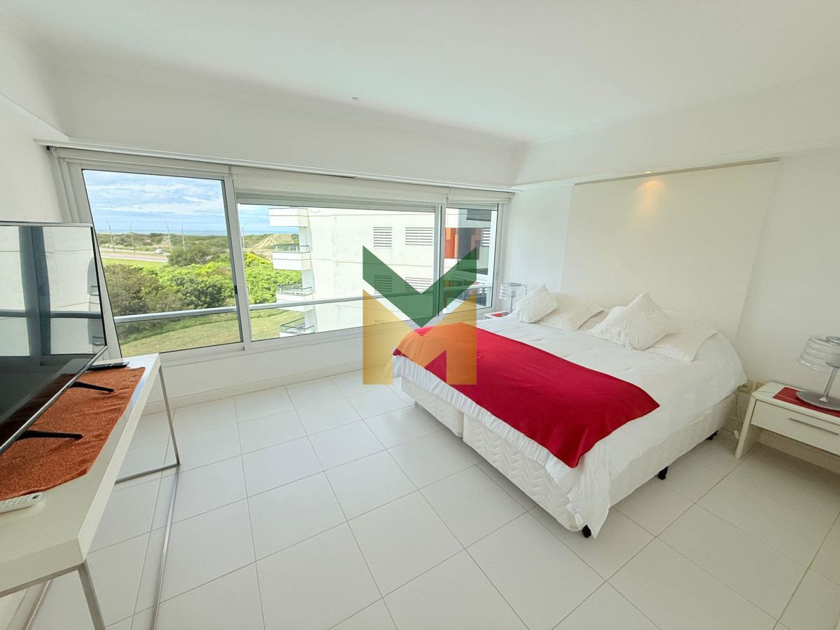 Apartamento ID.6866 - Apartamento en Venta frente al mar Playa Brava