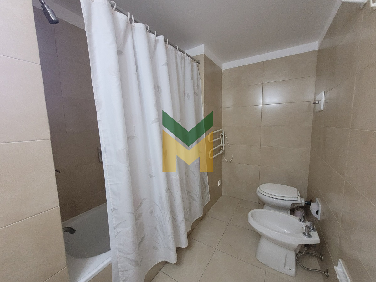 Apartamento ID.4240 - Alquiler anual apartamento en Punta del Este 