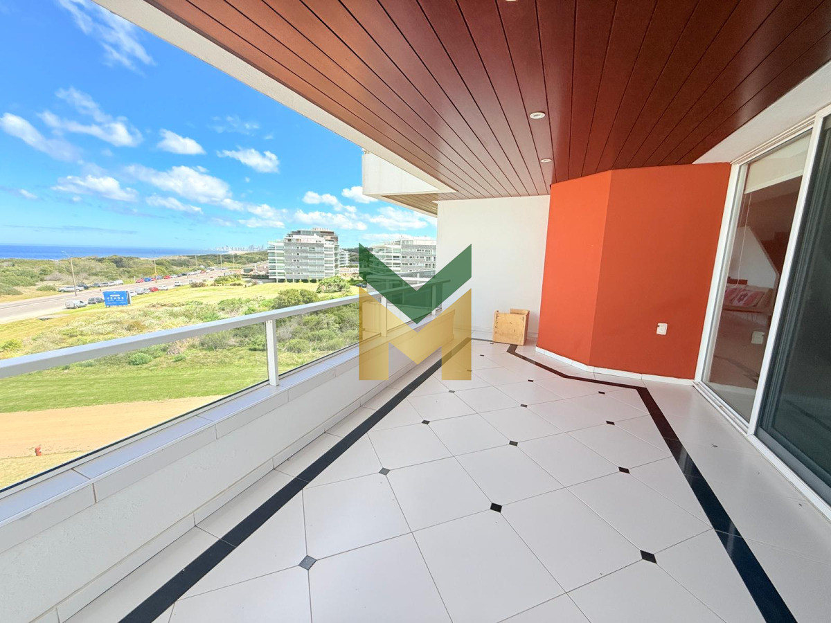 Apartamento ID.6865 - Apartamento en Venta 4 dormitorios Playa Brava
