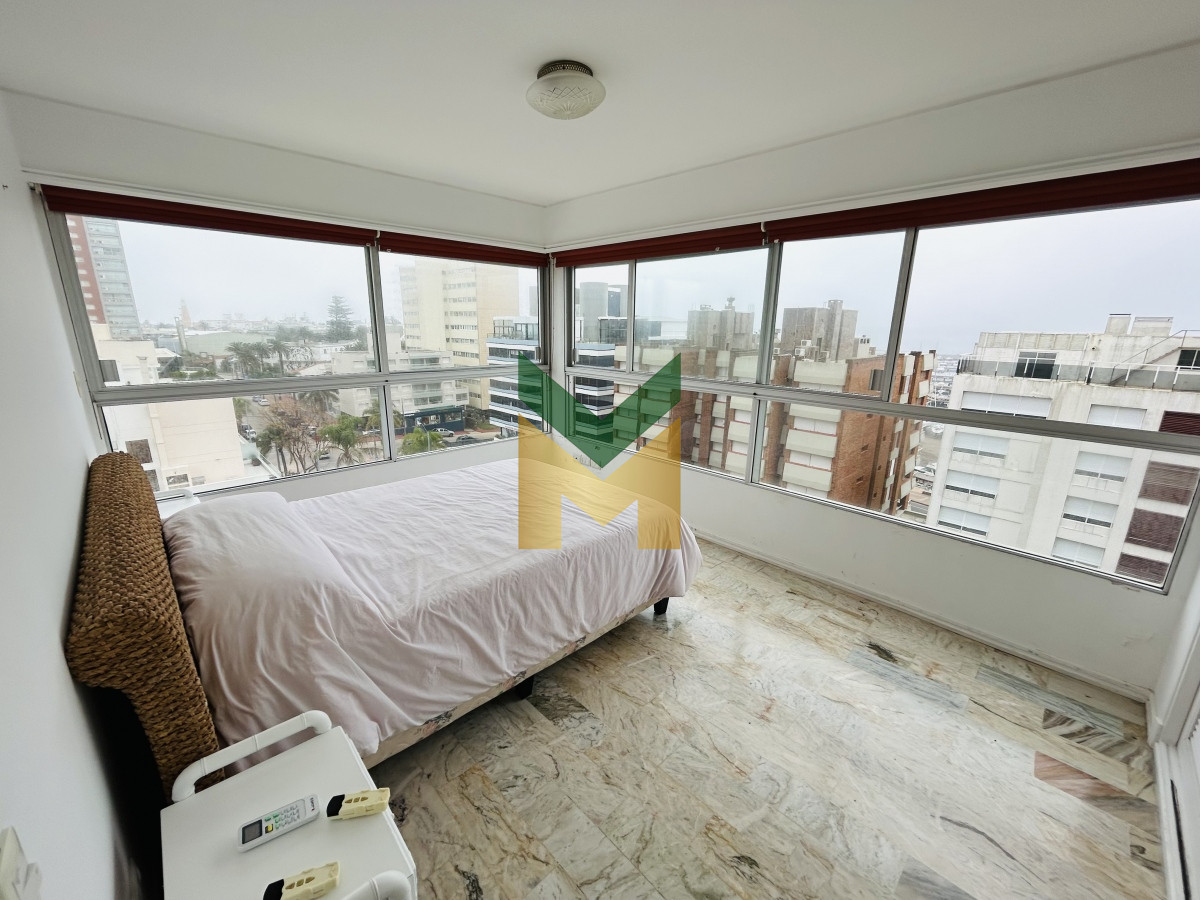 Apartamento ID.4396 - Apartamento en Venta Y alquiler Anual, zona Puerto, Punta del Este