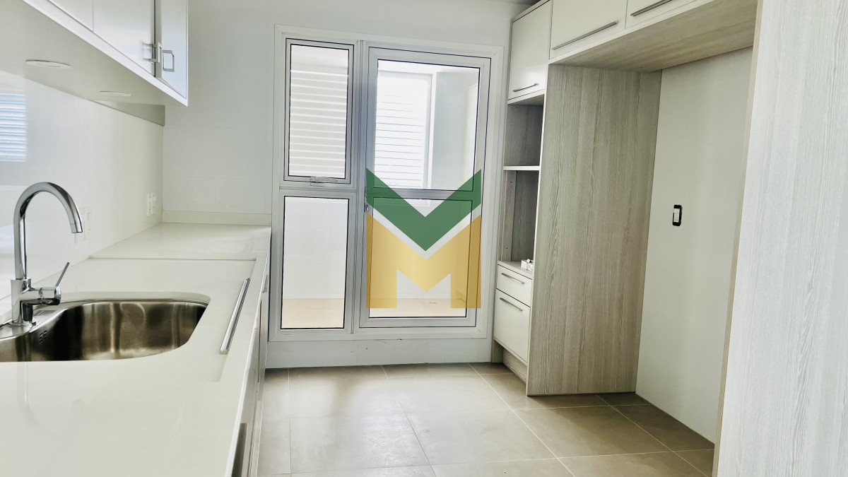 Apartamento ID.5791 - Greenlife. 3 Dormitorios con 4 baños. OPORTUNIDAD.