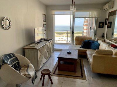 Apartamento en Venta, vista al mar, Playa Brava, Punta del Este