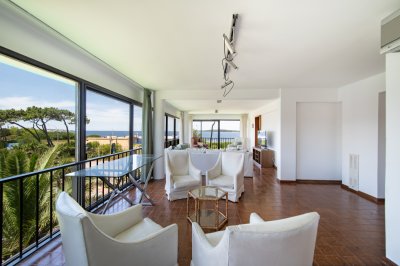Apartamento en alquiler de temporada, 3 dormitorios frente al mar.
