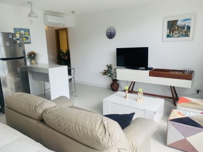 Apartamento en Venta, Punta del Este, Torre con amenities