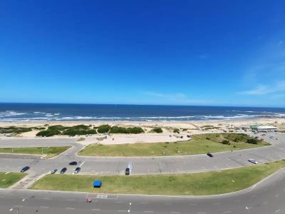 Apartamento en Venta Frente Al Mar, Playa Brava.