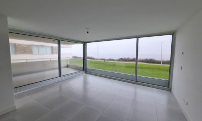 Apartamento en Venta a estrenar, Primera Linea Punta del Este