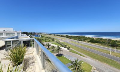 Exclusividad en brava - 3 dormitorios en suite con barbacoa y jacuzzi.