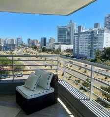 Apartamento en venta de 2 dormitorios, Torre de categoría.