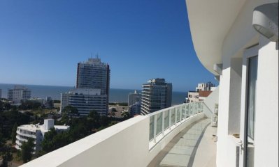 Pent house en venta 2 dormitorios, aidy grill, punta del este