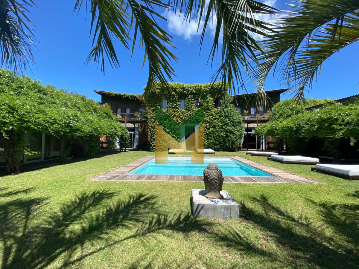 lujosa casa en venta y alquiler con helipuerto en san vicente primera fila, josé ignacio - vlx4569c