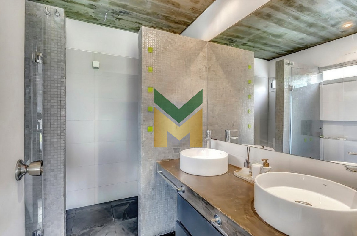 Casa ID.7027 - Casa moderna - 5 dormitorios San Rafael