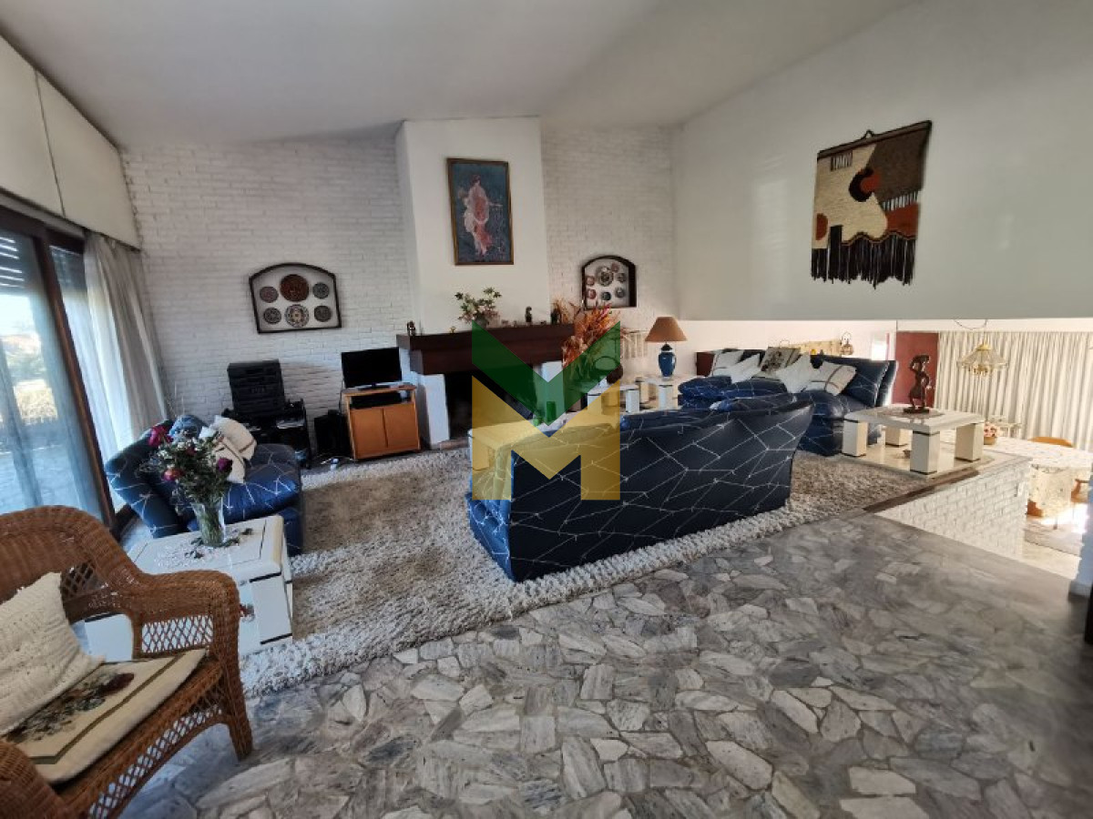 Casa ID.5910 - Casa en alquiler de verano - 4 dormitorios zona mansa a 1 cuadra del mar.
