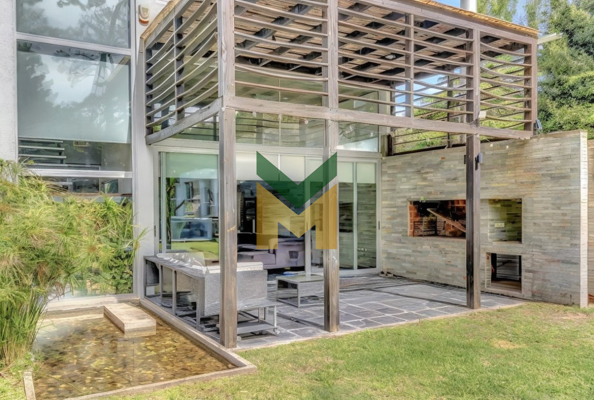 Casa ID.7027 - Casa moderna - 5 dormitorios San Rafael