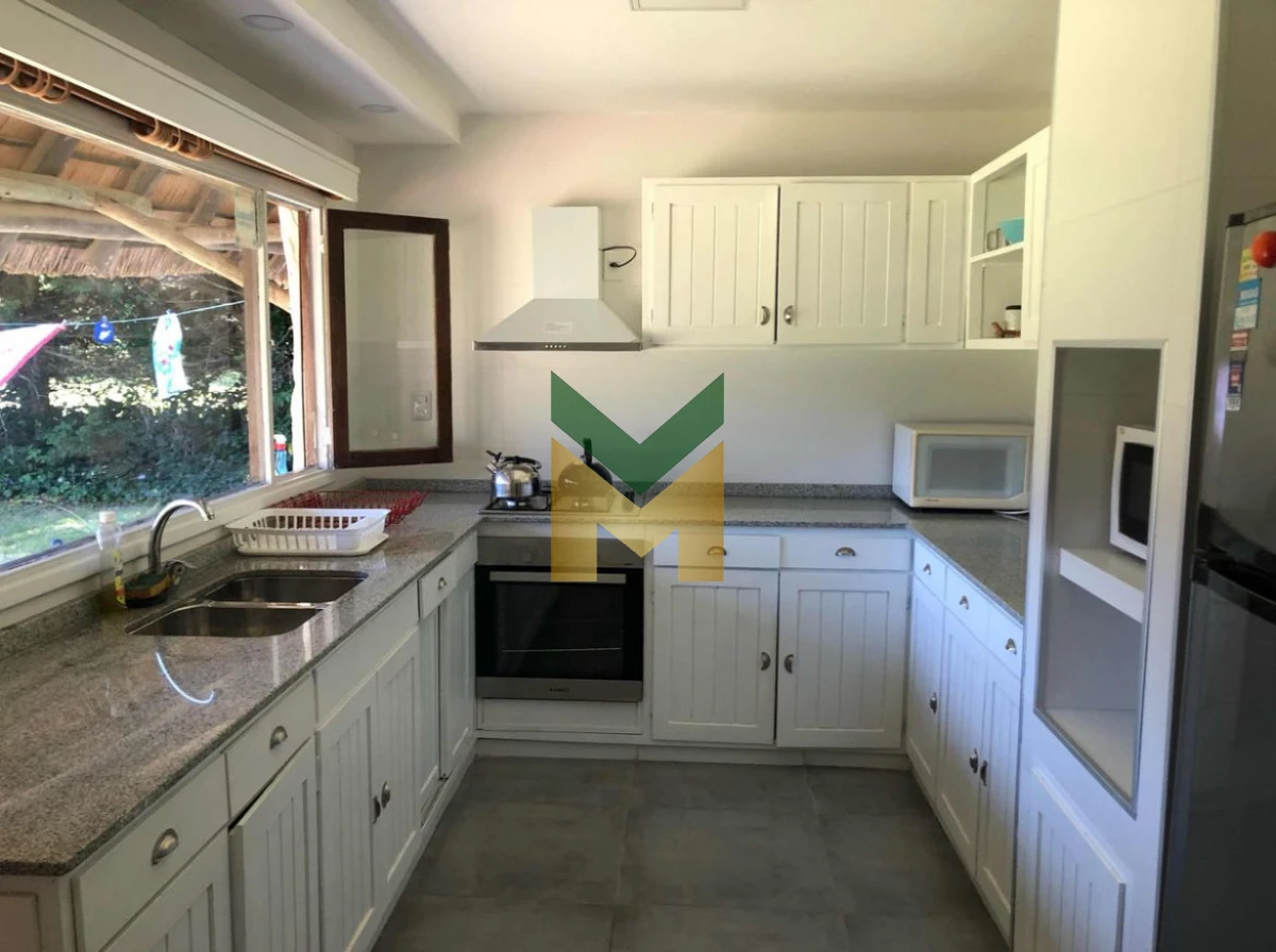 Casa ID.5670 - Casa en venta y alquiler anual, Marly Punta Del Este.