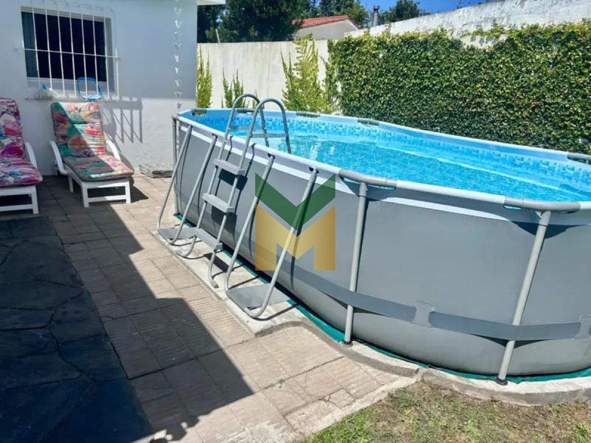 Casa ID.74 - Casa en alquiler de verano, Pinares a 2 cuadras del mar.