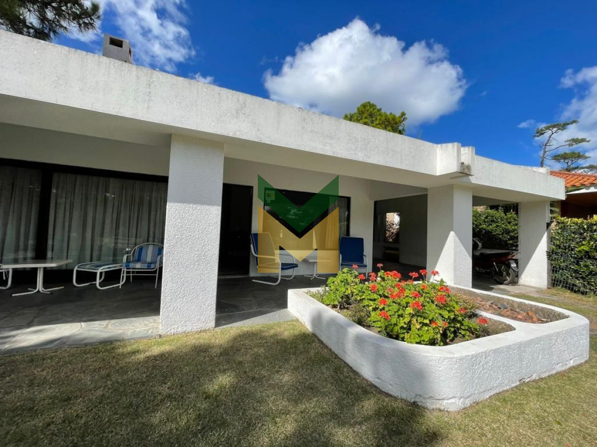 Casa ID.1521 - Casa en venta , cantegril , punta del este 