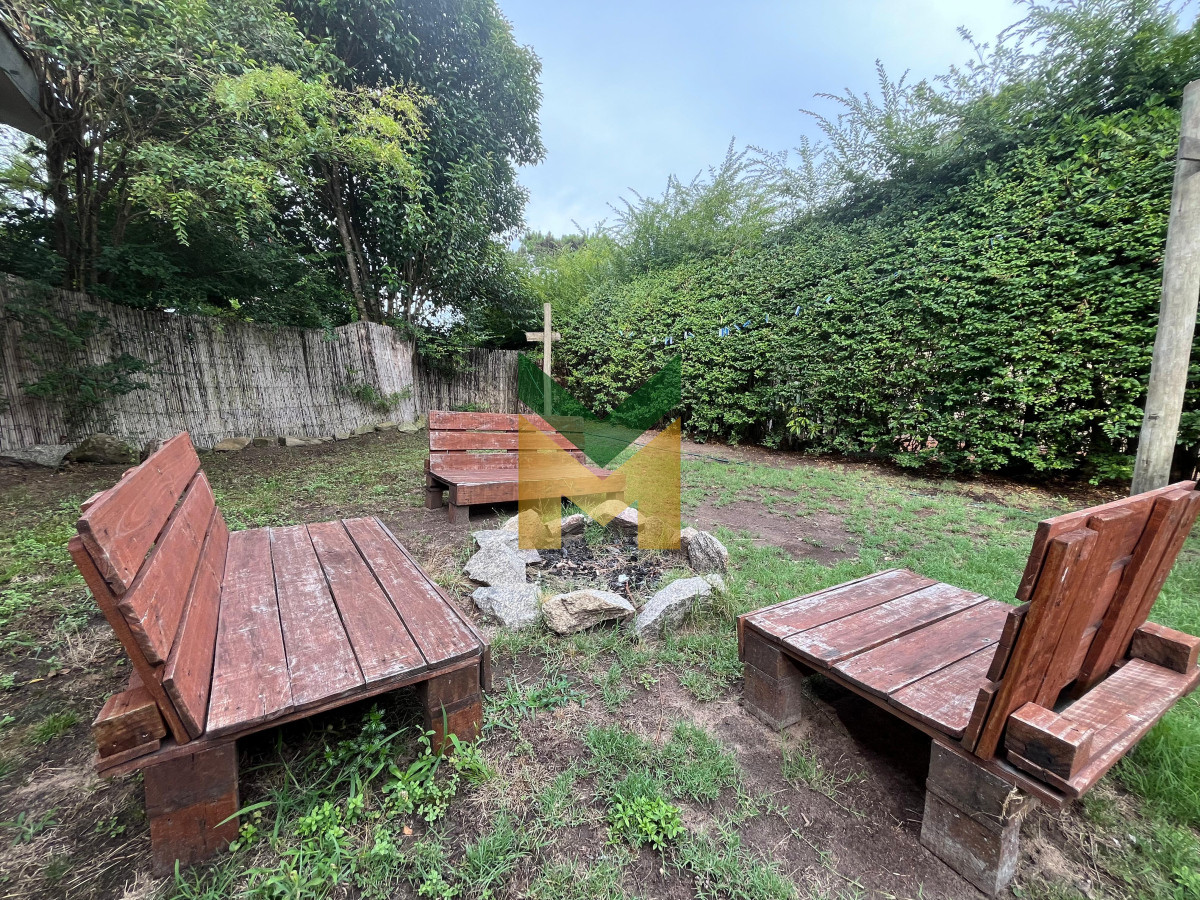 Casa ID.6193 - Jardines de cordoba - Proximo a los colegios 3 dormitorios.