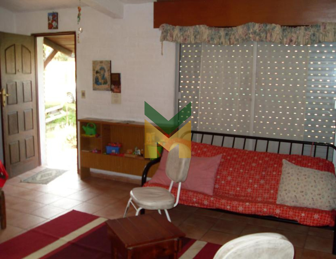 Casa ID.5772 - Casa en venta - Lausana 3 dormitorios + Dep completa.