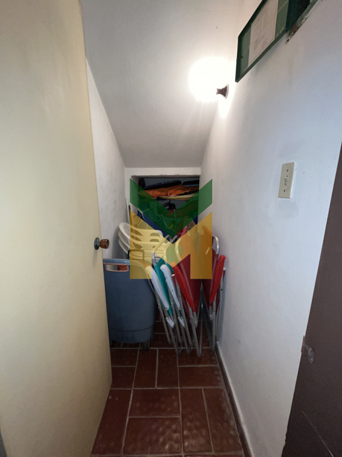 Casa ID.6634 - Casa en venta - 5 dormitorios Playa Mansa próximo al mar.