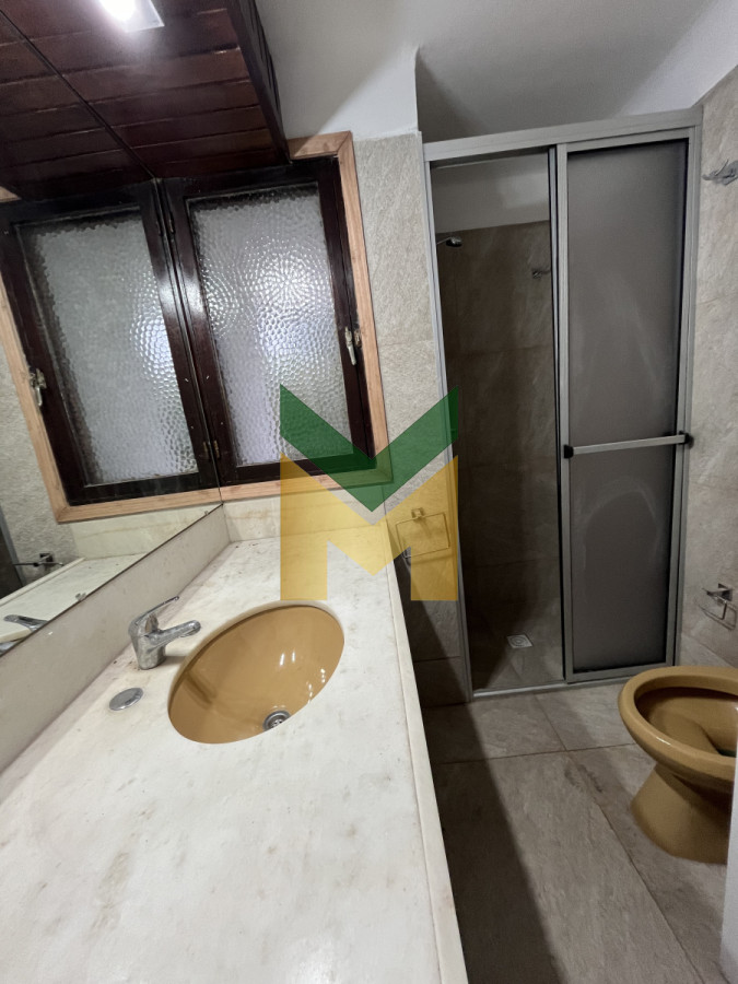 Casa ID.5541 - Casa En Venta o alquiler anual, Zona Cantegril.