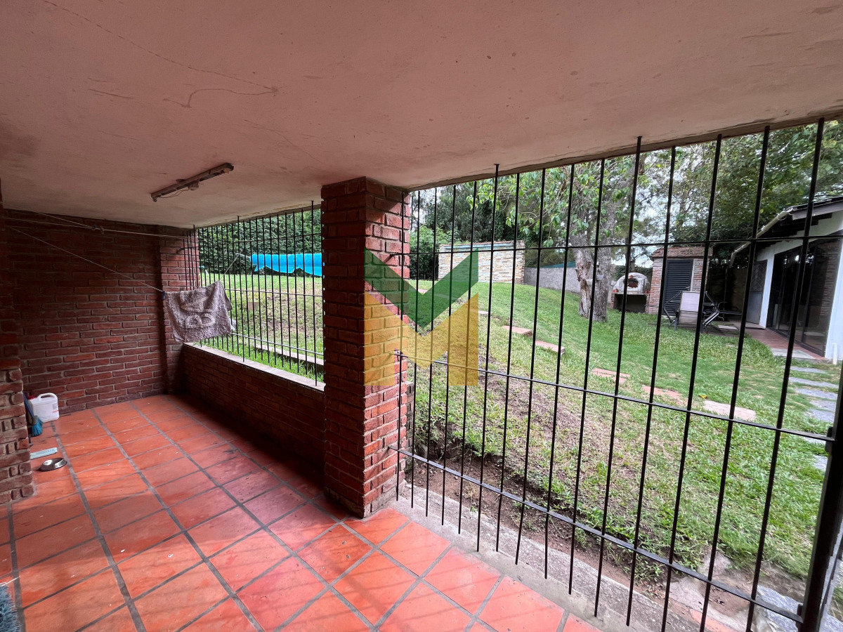 Casa ID.6193 - Jardines de cordoba - Proximo a los colegios 3 dormitorios.