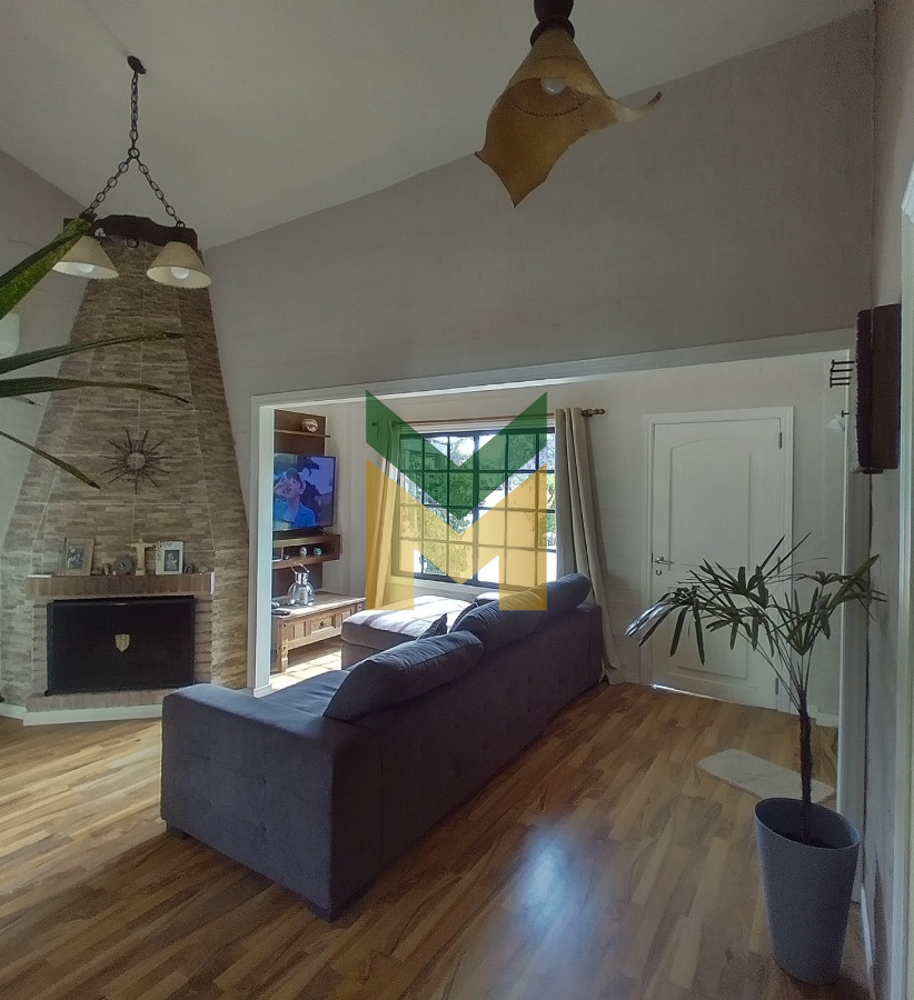 Casa ID.3429 - Casa En alquiler de verano y Venta Punta Del Este, Pinares.