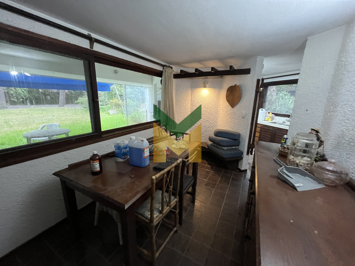 Casa ID.5541 - Casa En Venta o alquiler anual, Zona Cantegril.