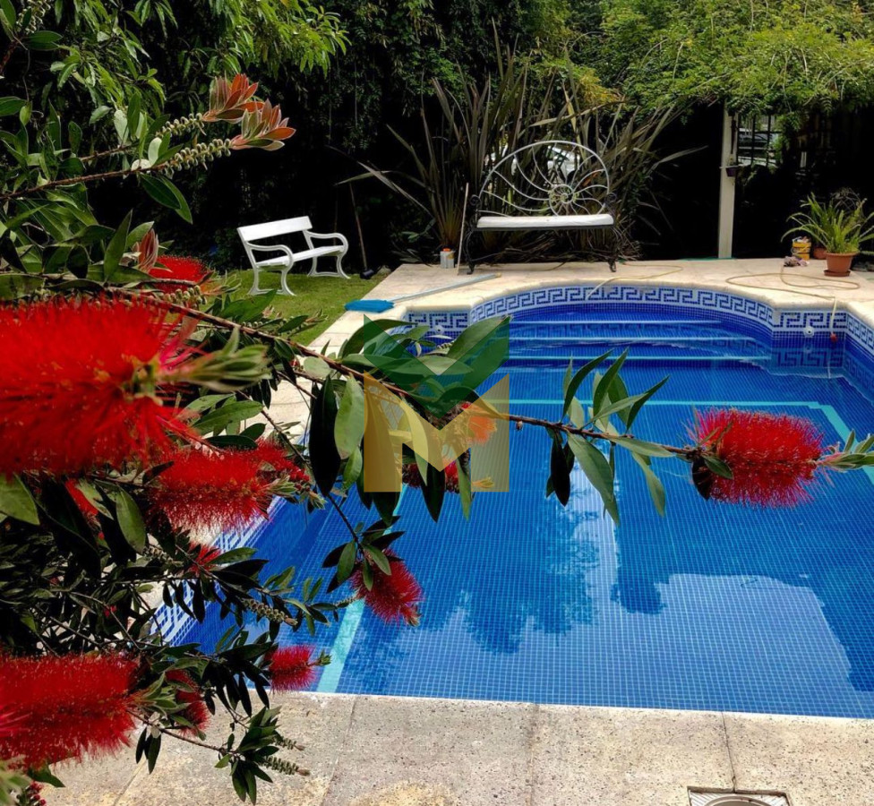 Casa ID.5820 - Casa en venta - Pinares 4 dormitorios + Dep completa.