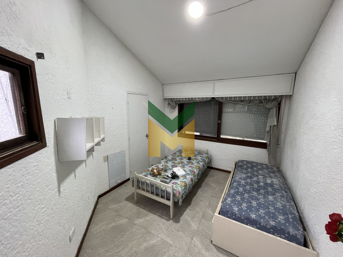 Casa ID.5541 - Casa En Venta o alquiler anual, Zona Cantegril.