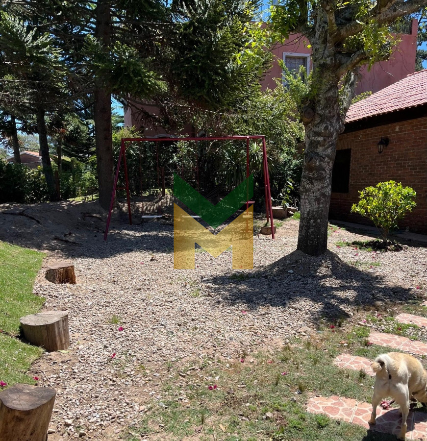 Casa ID.56 - Casa en alquiler de temporada, Pinares Punta Del Este.
