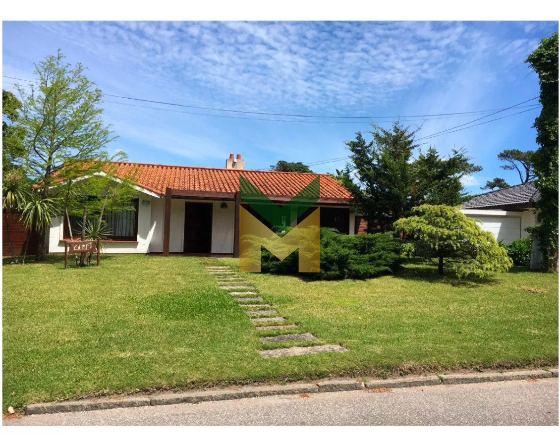 Casa ID.1882 - Casa en venta , Cantegril , Punta Del Este 