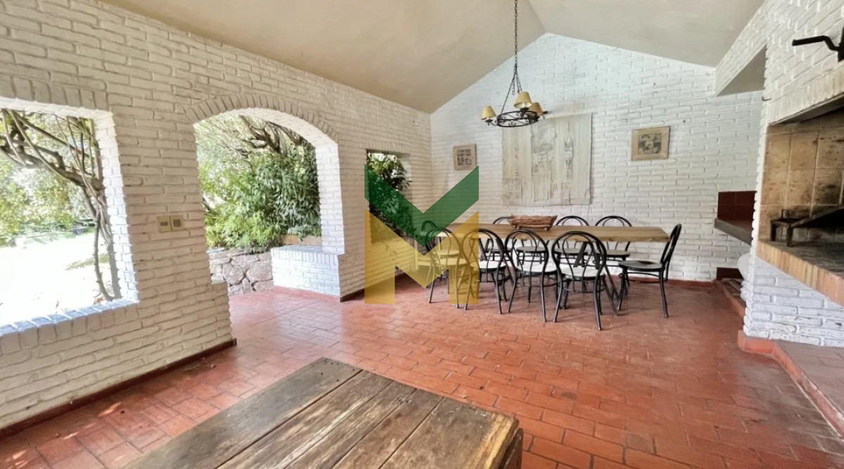 Casa ID.941 - Casa en Alquiler, Playa Mansa, Punta del Este