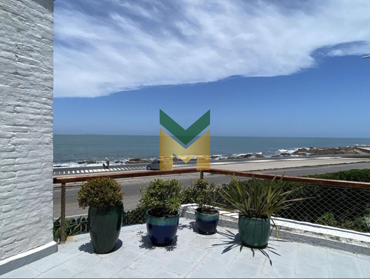 Casa ID.6050 - Casa en Punta del Este, Península 5 Dormitorios a pasos del mar..