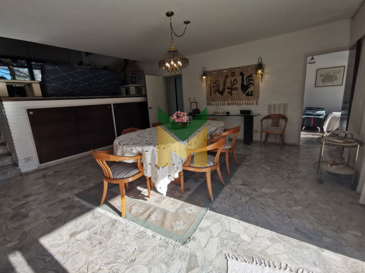 Casa ID.5910 - Casa en alquiler de verano - 4 dormitorios zona mansa a 1 cuadra del mar.